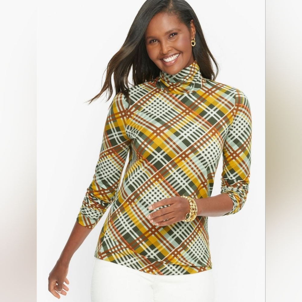 TALBOTS Women's Bias Plaid Turtleneck Size Medium